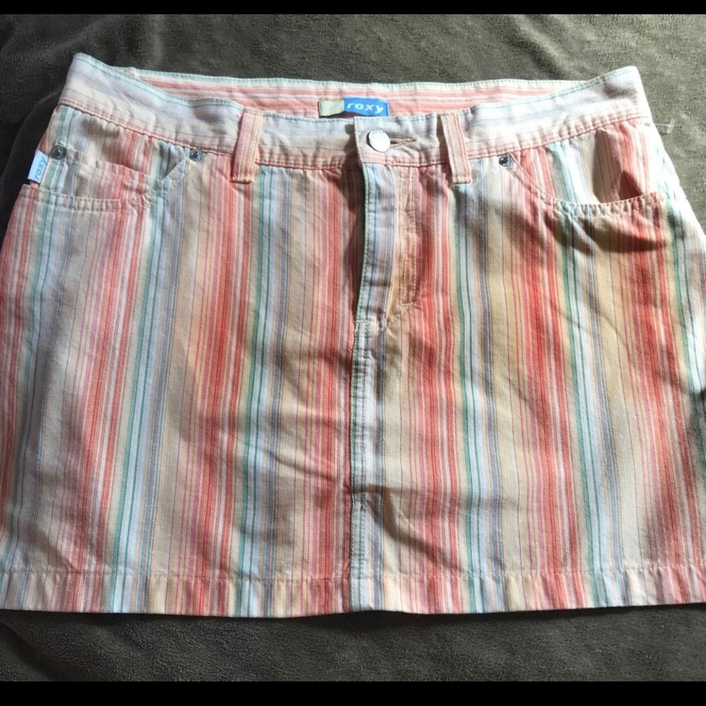 NWOT Roxy skirt Small